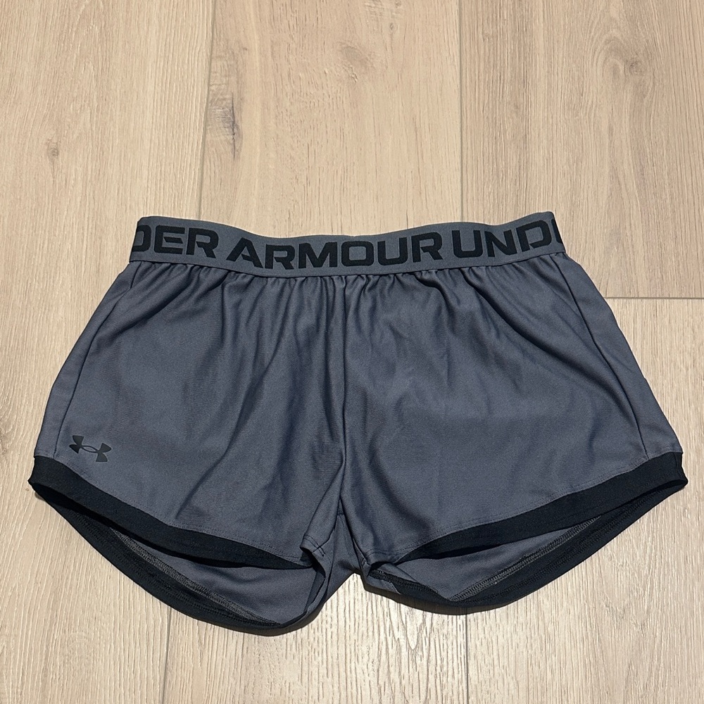 Under Armour Play Up Shorts Gray Black Girls Size XL Womens XS Woekout Active